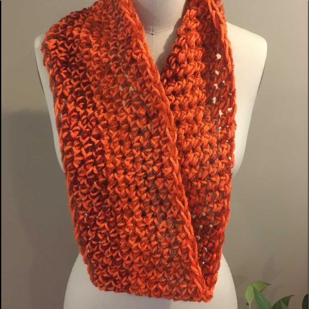 NWT “Abigail English” Reflective Infinity Scarf